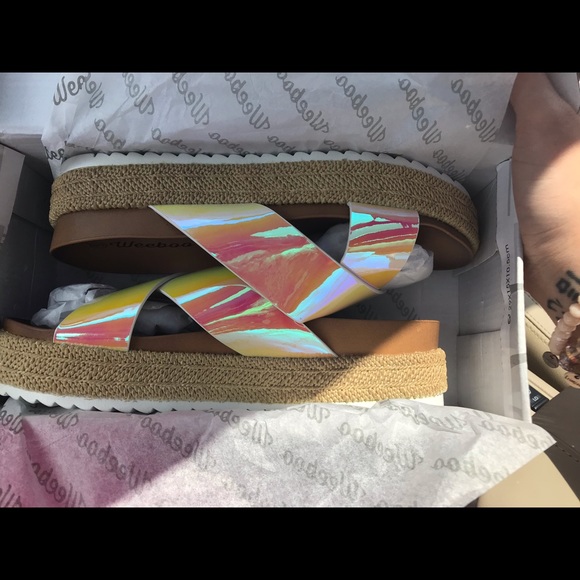 Sandals - Picture 2 of 3